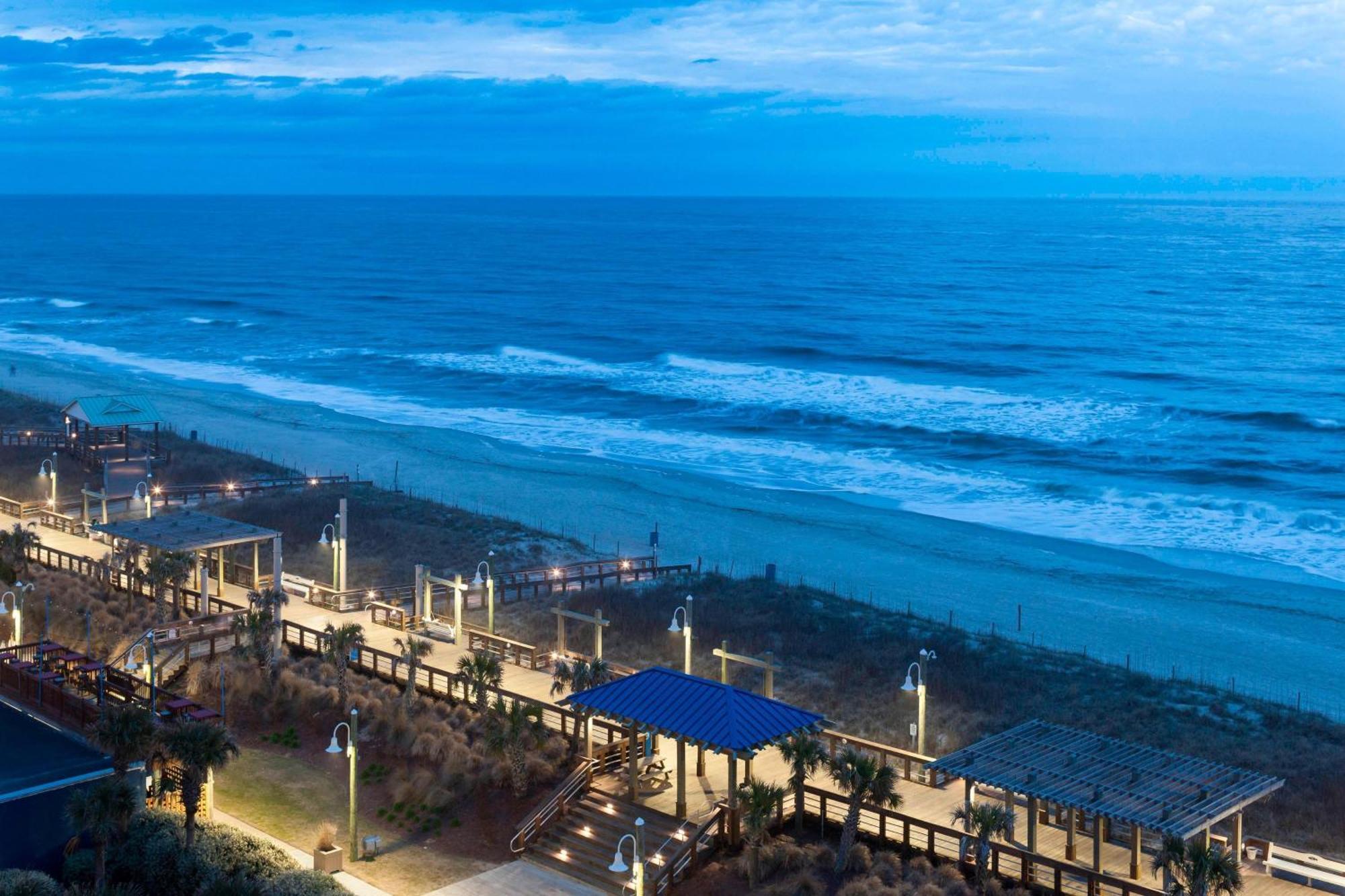 Courtyard Carolina Beach Oceanfront Eksteriør billede